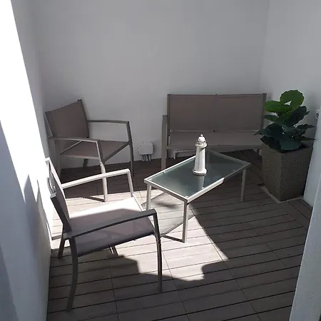 House Apartment *